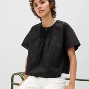 NEW Everlane Smocked Pleat Top Womens Size SMALL Black Short Sleeves Cotton Boxy